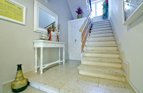 Viono House | Hosteria El Capricho
