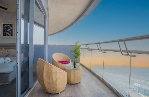 Noida Apartment | Hostie Asita - Studio Apartments with Pvt Kitchenette, Noida