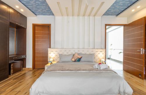 Faridabad Villa | Hostie Vedika - 3BHK Farm House 40Mins from Gurgaon-Delhi