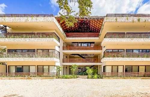 Tulum Villa | HostPal Villa de lujo Kayum Selva Norte