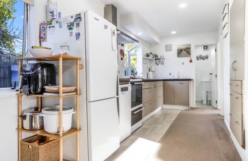 Whitianga House | Hosts on the Coast Saltwater Days