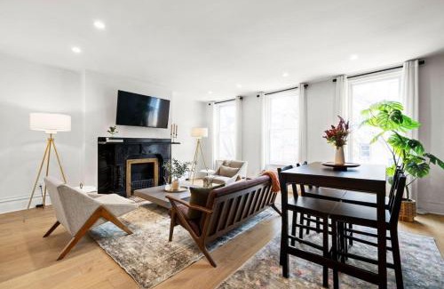 Central Northside Apartment | HostWise Stays - The Palo - Stylish War Streets Retreat, Highly Walkable