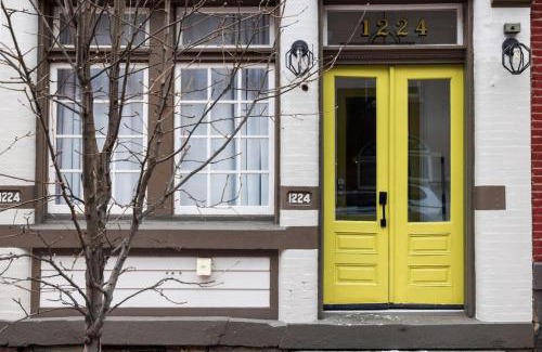 Central Northside Apartment | HostWise Stays - The Palo - Stylish War Streets Retreat, Highly Walkable