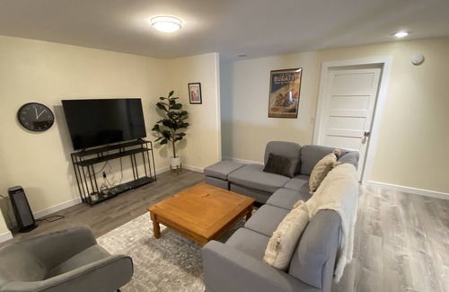 Gresham House | Hot Baths and Hiking Trails