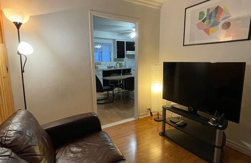 Longueuil House | Hot Spot House-maison 3 Chambre min 31 Jour