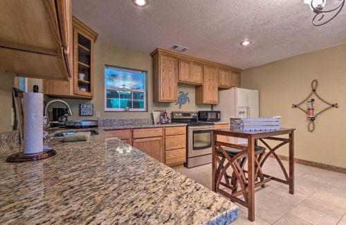 Lake Hamilton Apartment | Hot Springs Retreat with Patio on Lake Hamilton!