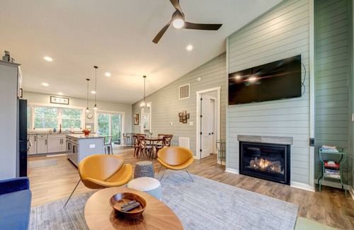 Great Cacapon House | Hot Tub, 1 Minute to River Access, Outdoor Shower