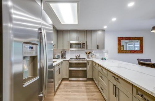 Frisco House | Hot Tub and Deck Family-Friendly Frisco Townhome!