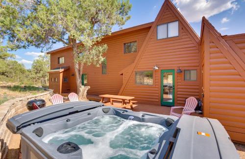 Payson House | Hot Tub and Mtn View Dog-Friendly Payson Getaway!
