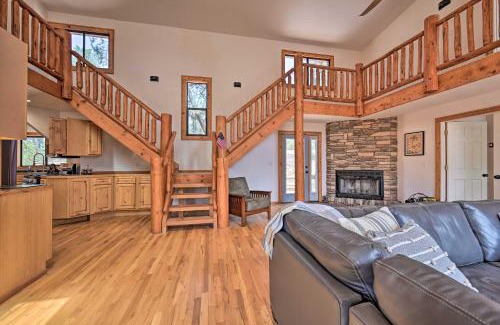 Payson House | Hot Tub and Mtn View Dog-Friendly Payson Getaway!