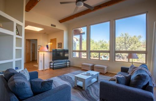Oak Creek House | Hot Tub and Mtn Views Expansive Sedona Retreat