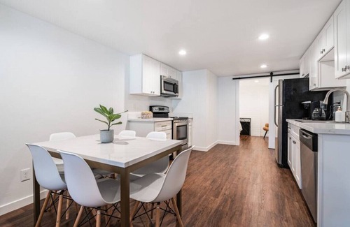 Greenwood House | Hot Tub, Central Location, Stylish, 2BR/1BA