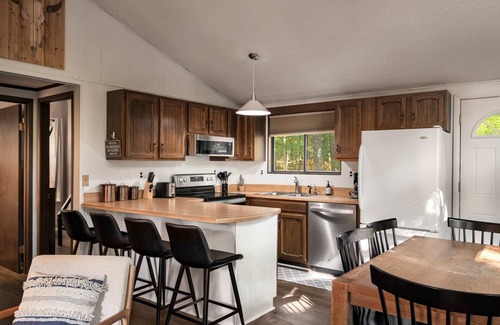 The Woods Ski Chalet | Hot Tub, Fire Pit, Deck, Grill w Resort Amenities