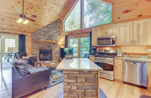 Morganton Cabin | Hot Tub & Game Room: Charming Morganton Cabin!