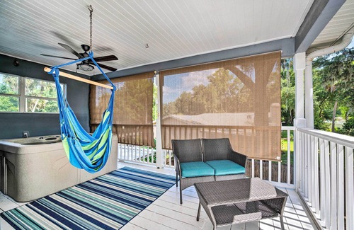 Crystal River House | Hot Tub + Game Room: Crystal River Retreat!