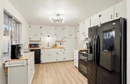 Westminster House | Hot Tub | Game Room | Gym | Sleeps 12 - Near Denver & Boulder!