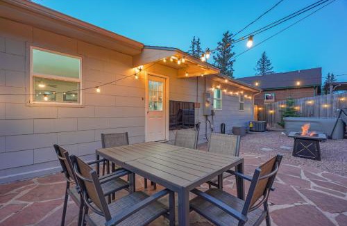 Cascade-Chipita Park House | Hot Tub - Game Room - Wood Fireplace