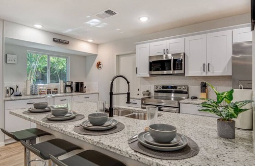 Wetmore House | Hot Tub – Games - Prime Location - Sleeps 12