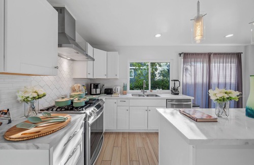 Rancho Penasquitos House | Hot Tub, King Bed, Garage, Grand View, 3Beds/2.5Bth