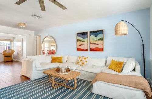 Bradenton House | Hot Tub - Mins to Anna Maria - Heated Pool -Arcade for Family