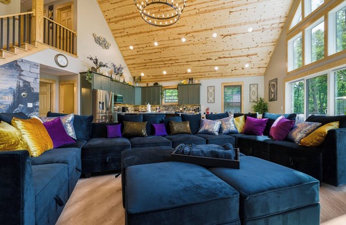 Massanutten Ski Chalet | Hot Tub - Nature - Escape - Serenity - Mtn Views