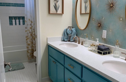 Valley Springs Bed & Breakfast | Hot Tub, Pool AND Breakfast who could ask for more