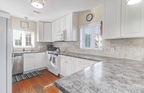 Isle of Palms House | Hot tub, Private Pool, Pet Friendly, Sunset Views! - 600 Palm
