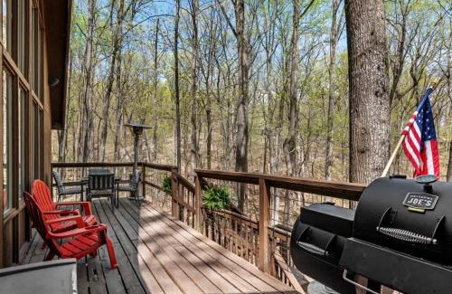 The Woods House | Hot Tub Private Sauna Fire Pit & Pool Access