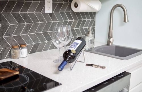 Loveland Condo | Hot Tub Studio! Sparkling Clean, Close to Oldtown.