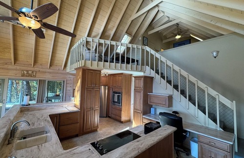 Hiawassee Cabin | Hot Tub, Unbelievable Mountain, Lake Chatuge View!