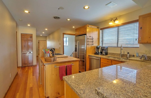 Glenwood Springs House | Hot Tub with Amazing Views, Game Room, Family Friendly, Central Location