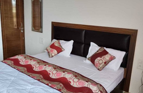 Bharatpur Hotel | Hotal Royal Restaurant and Bar