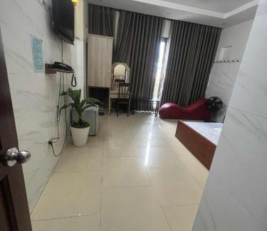 Binh Tan Hotel | hotel đặng hiền lương