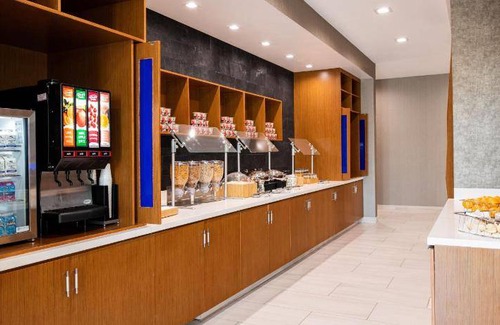 Redlands Hotel | Hotel ∙ 127 guests