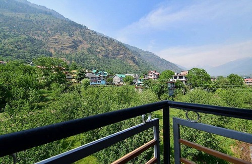 Manali Hotel | Hotel ∙ 2 guests