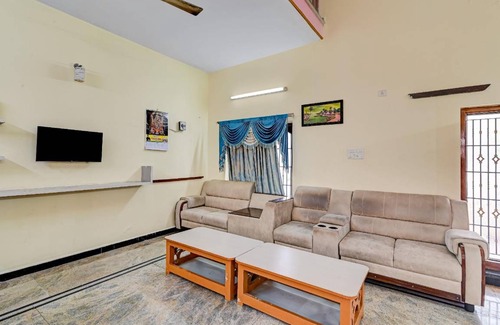 Tiruchanur Hotel | Hotel ∙ 2 guests