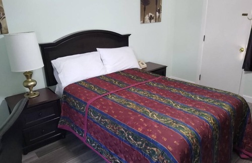 Bordentown Hotel | Hotel ∙ 2 guests
