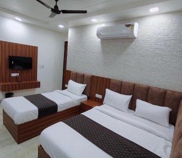 Khattalwada Hotel | Hotel 24 STAR INN