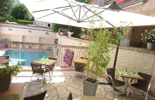 La Caravane Hotel | HOTEL 3 étoiles NN "LOU CIGALOUN"
