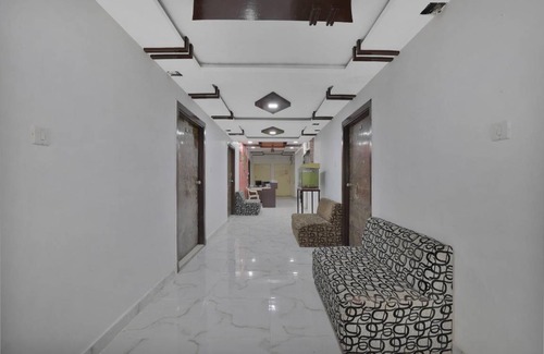 Thaltej Hotel | Hotel ∙ 3 guests