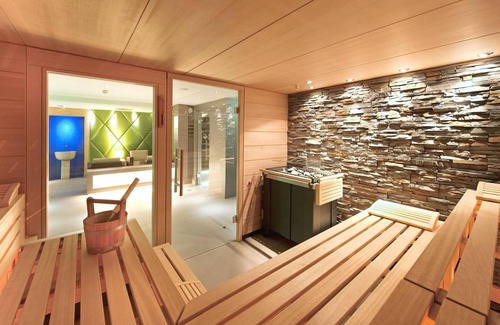 Kitzbuehel Hotel | Hotel ∙ 3 guests