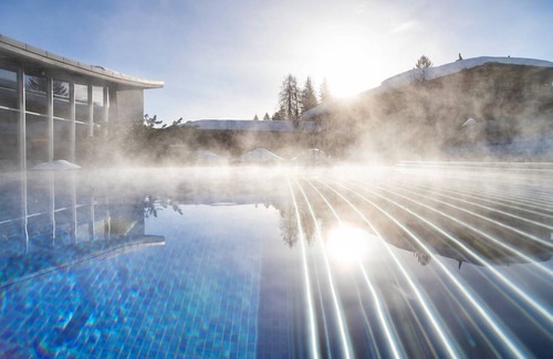 Flims Hotel | Hotel ∙ 3 guests