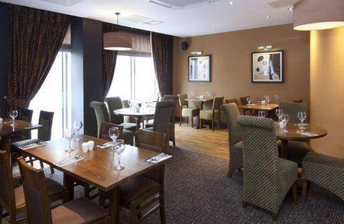 Ealing Hotel | Hotel ∙ 3 guests