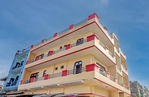 Ghaziabad Hotel | Hotel ∙ 3 guests