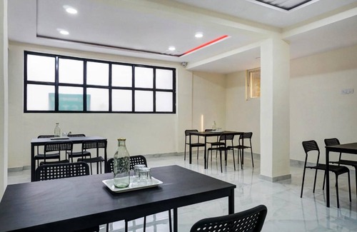 Pune Hotel | Hotel ∙ 3 guests