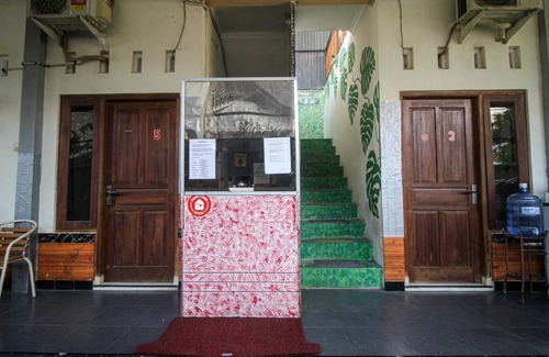Surakarta Hotel | Hotel ∙ 4 guests