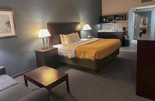 Holiday City Hotel | Hotel ∙ 4 guests