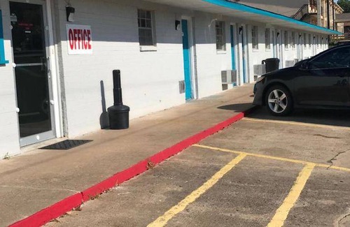 Eufaula Hotel | Hotel ∙ 6 guests