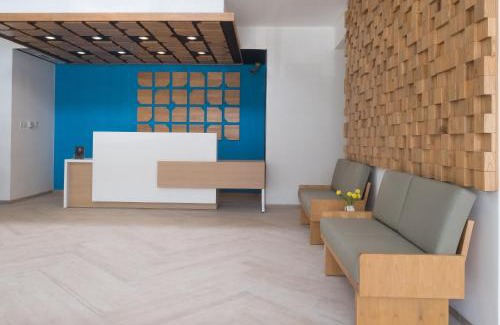 Melawai Hotel | Hotel 88 Blok M Jakarta By WH