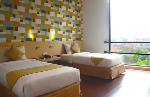 Surabaya Hotel | Hotel 88 Embong Malang by WH